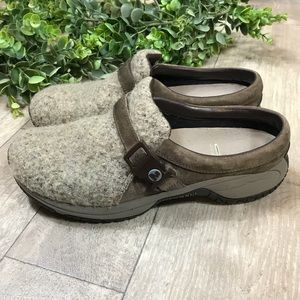 merrell encore groove